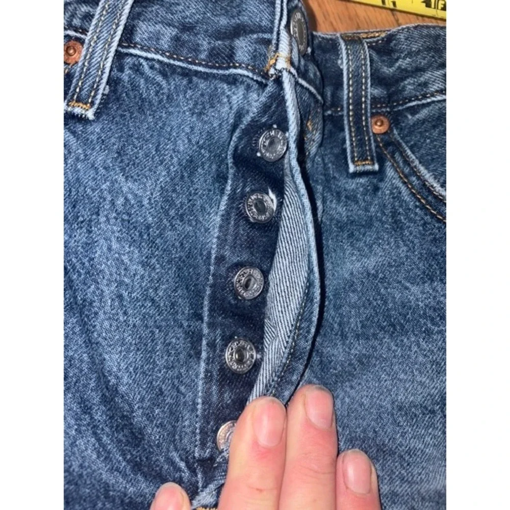 Levis 501 Original Distressed Denim‎ Shorts Dark Wash Button Fly W31 T57-8